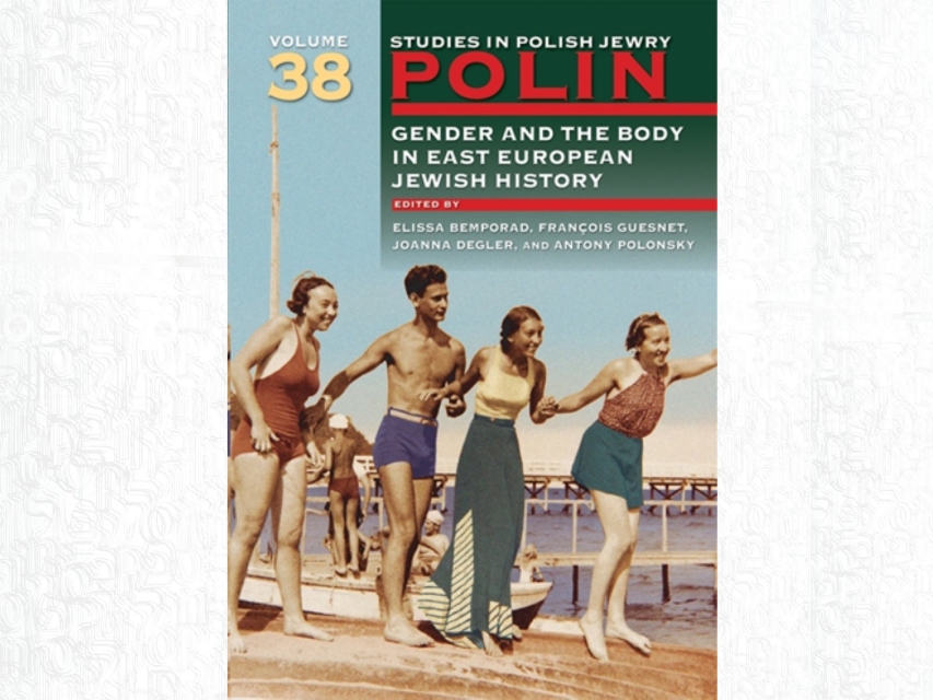 Okładka czasopisma "Studies in Polish Jewry. POLIN. Gender and the body in East European Jewish History". Trzy kobiety w strojach kąpielowych i jeden mężczyzna w kąpielówkach trzymają się za ręce.