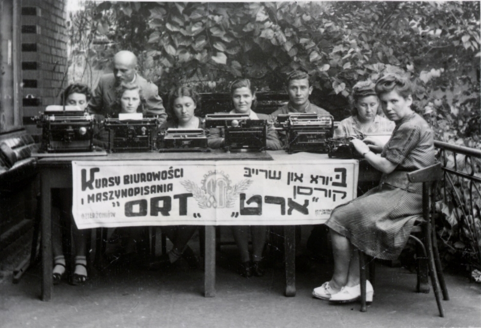 Ku nowemu życiu. Żydzi na Dolnym Śląsku w latach 1945–1970