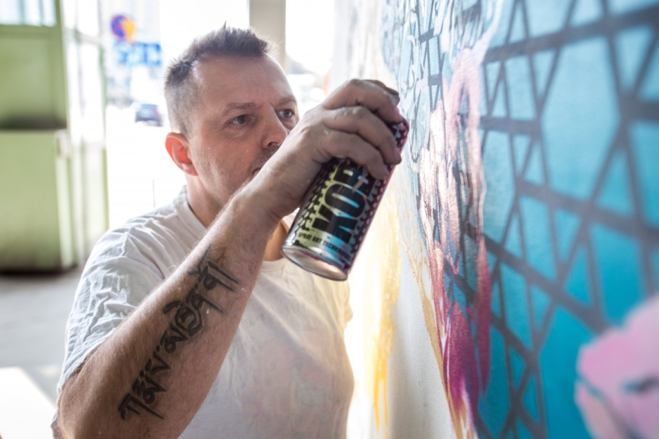 Witaj w domu, murale, Dworzec Gdański