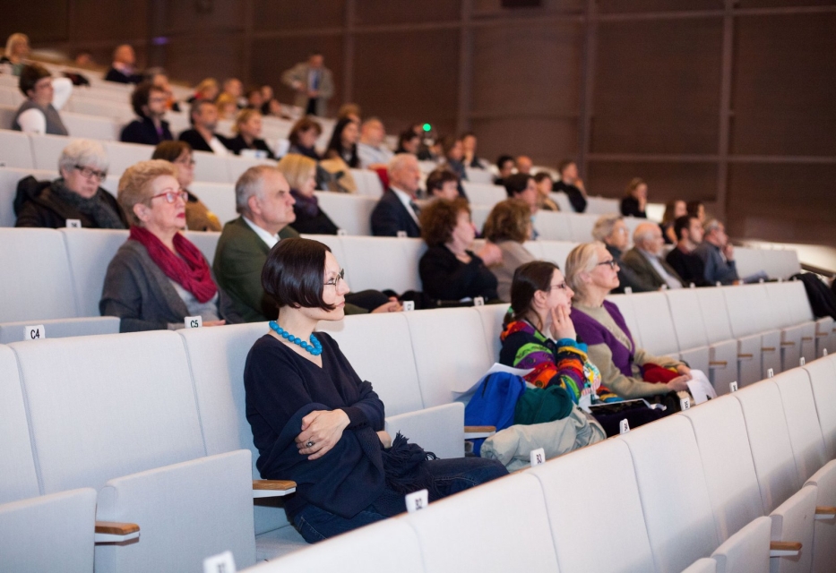 Uczestnicy konferencji w sali audytoryjnej