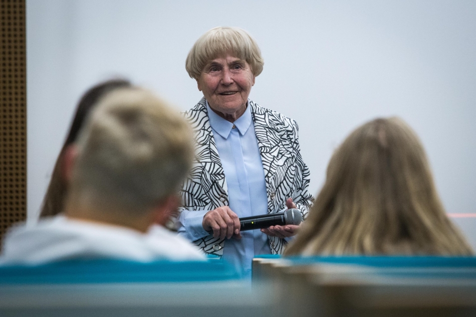Irena Senderska-Rzońca, spotkania ze świadkami historii, Muzeum POLIN