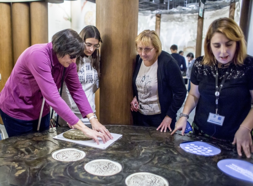 Muzeum POLIN, spacer po wystawie, spacer z przewodnikiem, spacer dla niewidomych