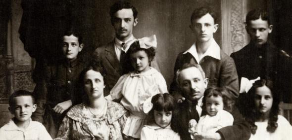 Kadr z filmu "Rodzinne zdjęcie" - rodzina Kopla Gringrasa.