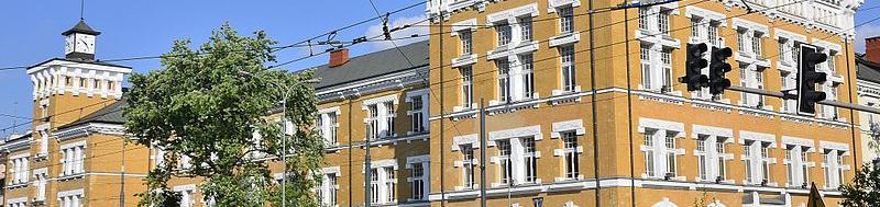 Budynek VIII LO im. Władysława IV w Warszawie