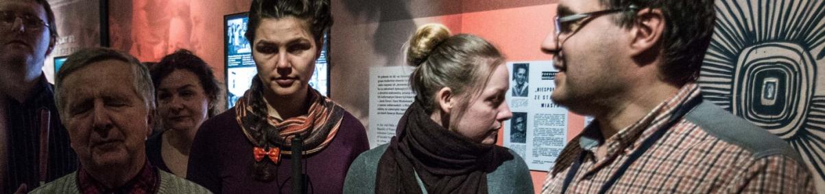 warsztaty dla osób z niepełnosprawnościami, Muzeum POLIN, wystawa, "Obcy w domu. Wokół Marca '68", Muzeum dostępne