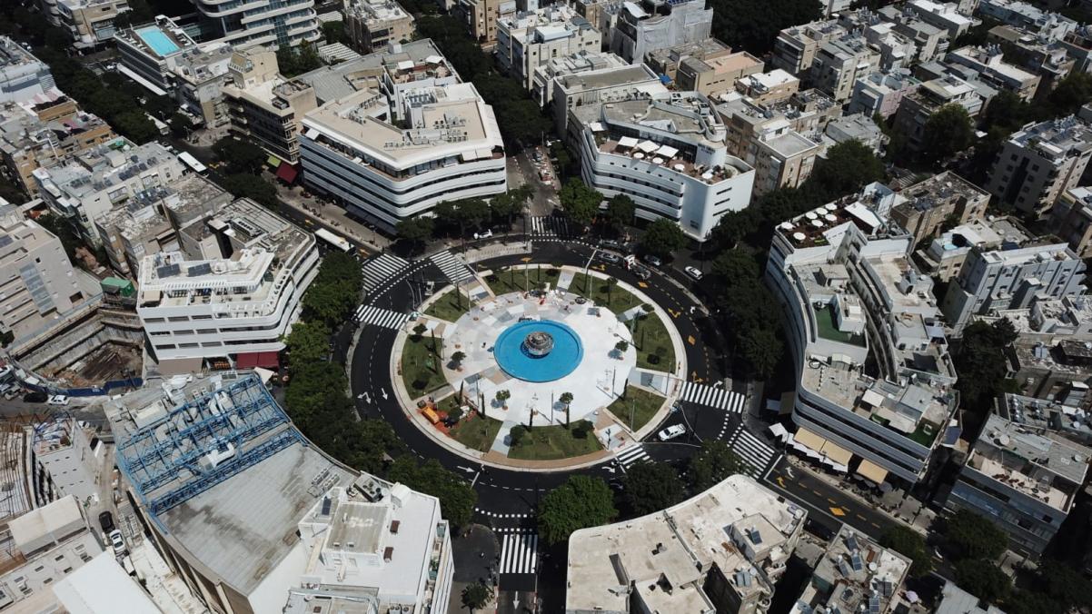 Na zdjęciu: Plac Ziny Dizengoff w Tel Awiwie, widok z lotu ptaka