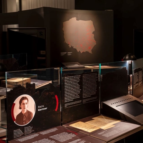 Przestrzeń wystawy czasowej "1945. Nie koniec, nie początek"