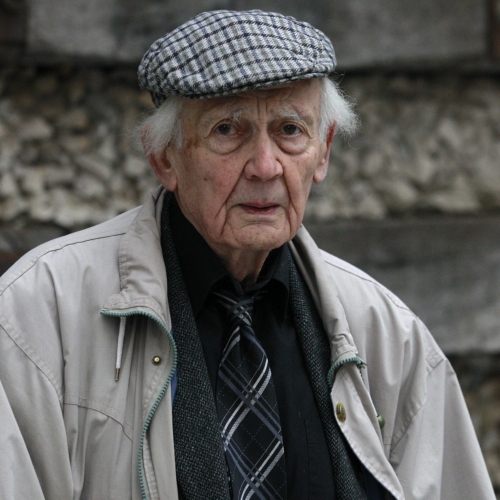 Zygmunt Bauman w trakcie wywiadu w Hiszpanii.